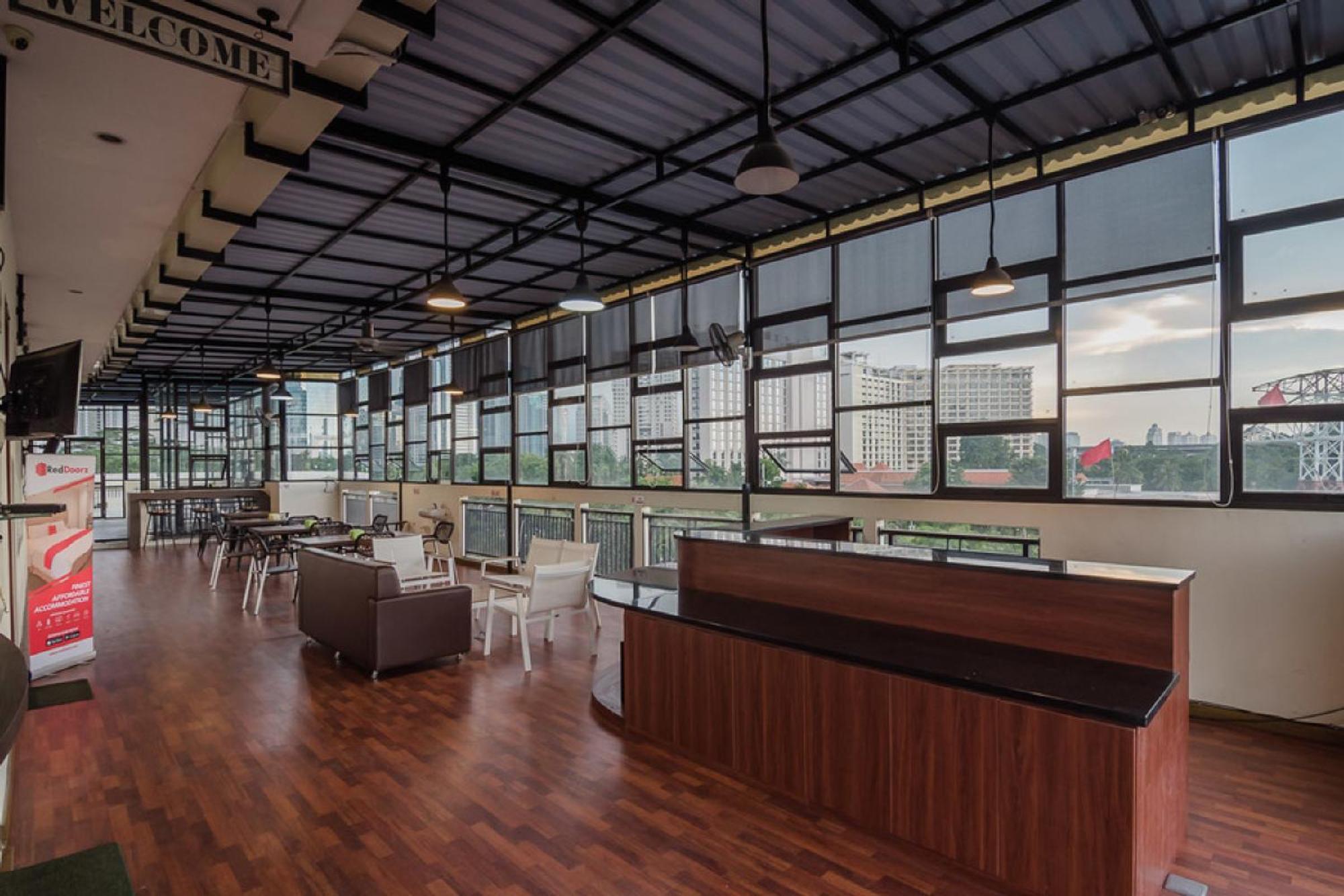 Reddoorz Plus Near Semanggi Jakarta Exteriér fotografie