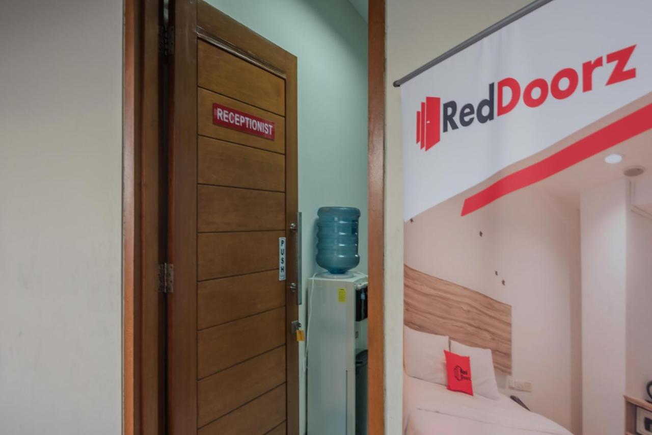 Reddoorz Plus Near Semanggi Jakarta Exteriér fotografie